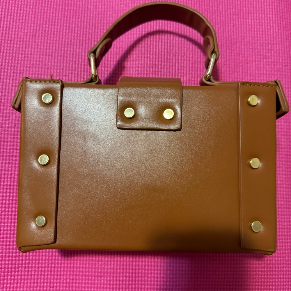 Brown Handbag with Gold Accent and Leopard Print Ring - Picture 3 of 5